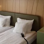 Zena Beauty & Shopping Center Hotel