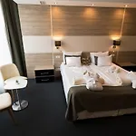Zena Beauty & Shopping Center Hotel Hévíz