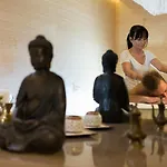 Zena Beauty & Shopping Center 4*