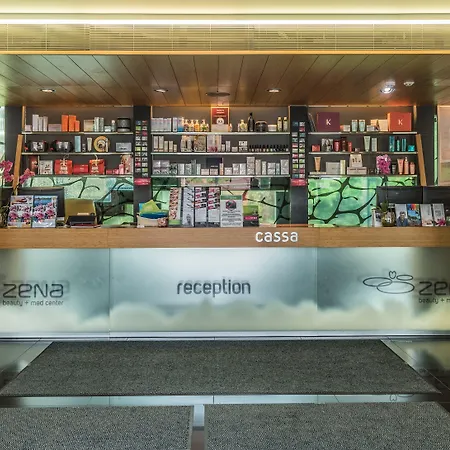 Zena Beauty & Shopping Center Szálloda Hévíz