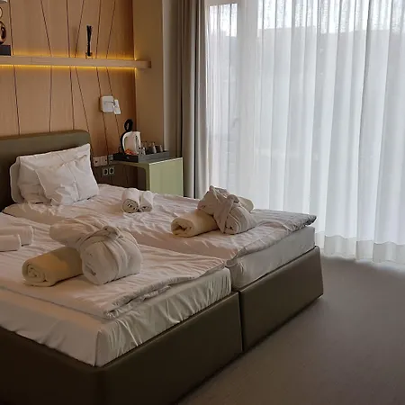 Zena Beauty & Shopping Center Отель