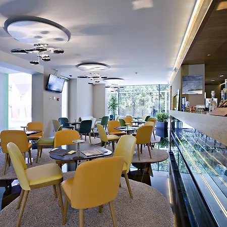 Отель Zena Beauty & Shopping Center Хевиз