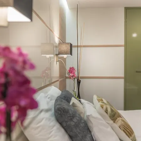 美容与购物中心泽纳酒店 酒店