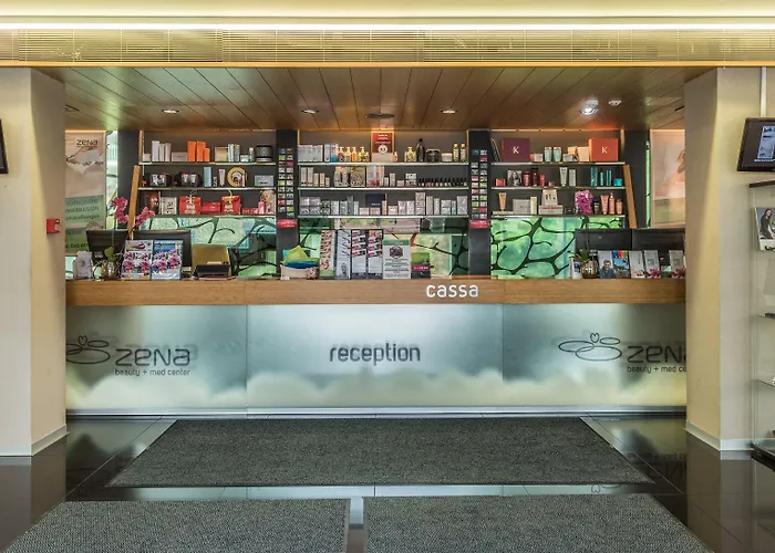 Zena Beauty & Shopping Center Hotel Héviz