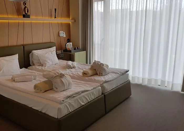 Zena Beauty & Shopping Center ホテル