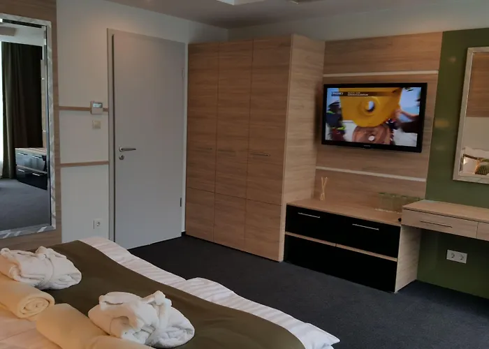 Hotel Zena Beauty & Shopping Center