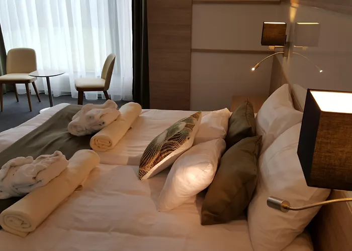 ホテル Zena Beauty & Shopping Center ヘーヴィーズ