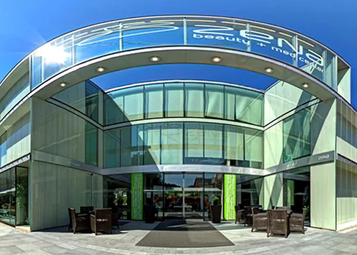 ホテル Zena Beauty & Shopping Center 4*