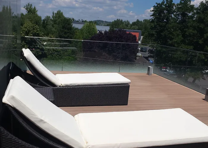 Zena Beauty & Shopping Center ヘーヴィーズ