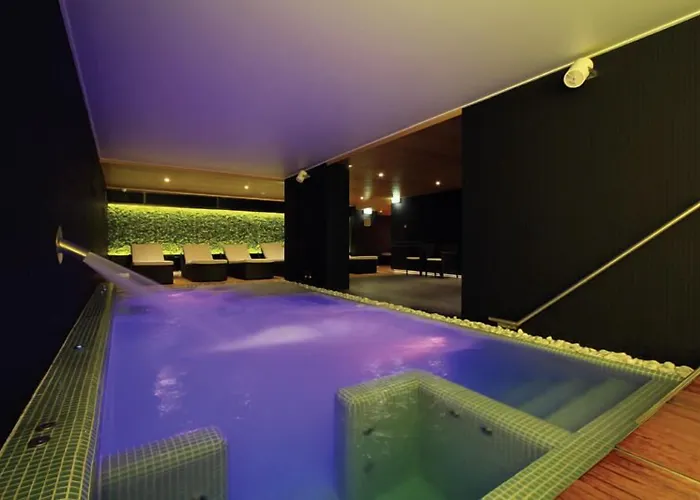 Zena Beauty & Shopping Center 4*