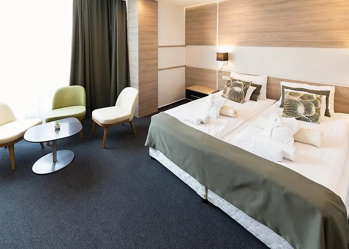 Hotel Zena Beauty & Shopping Center