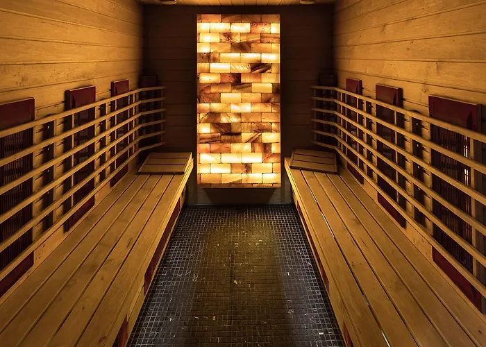 Zena Beauty & Shopping Center ヘーヴィーズ