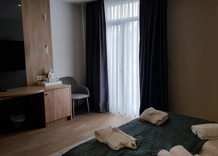 Zena Beauty & Shopping Center 4*