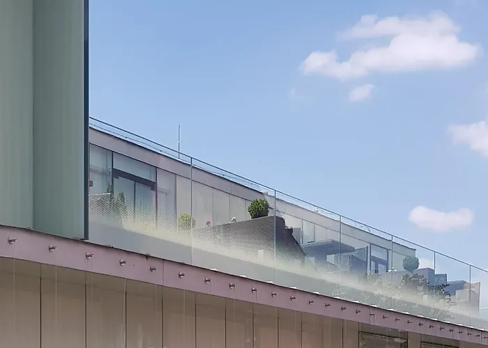 美容与购物中心泽纳酒店 4* Hévíz